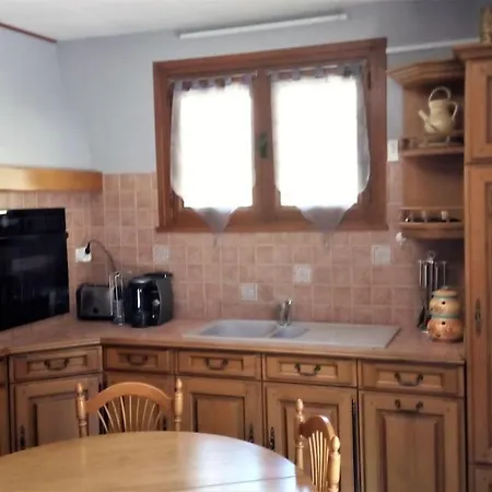 180 M² Proche 3 Vallees Et Station Thermale